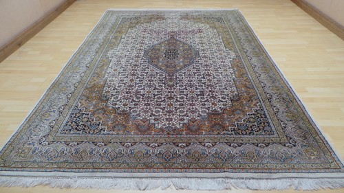 Large carpet rug hand made - carpet,