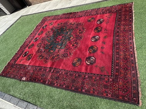 Very huge large antique - huge/large,
