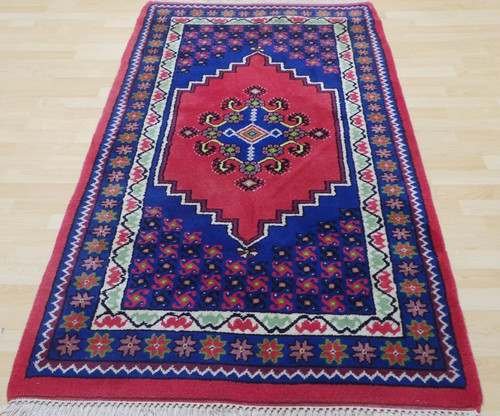 Hand made carpet rug - 7", x