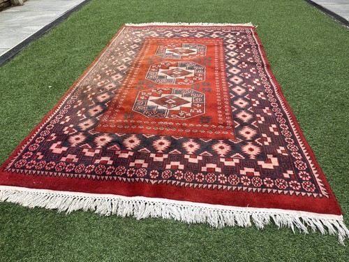 Large traditional possibly - traditional,