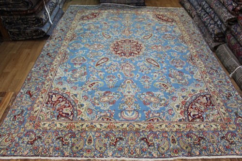 Fine vintage oriental kermman - fine,