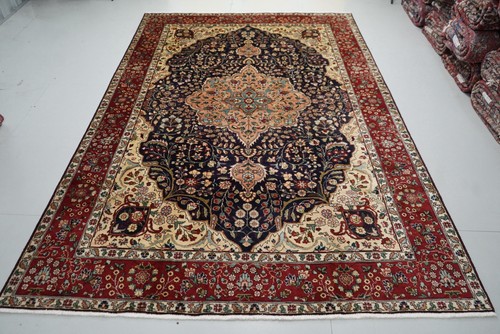 Handmade wool rug - wool, x