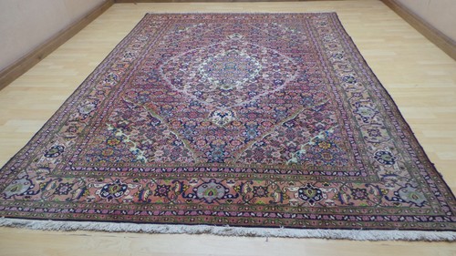 Hand made carpet rug woven - made,