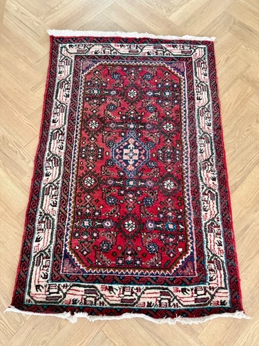 Hand knotted oriental wool - knotted,