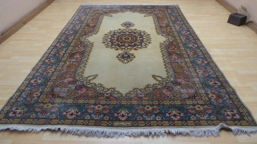 Large carpet rug hand - carpet, made